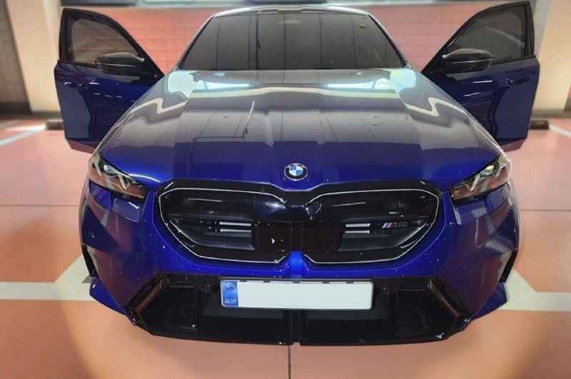 BMW M5 2025, фото 1