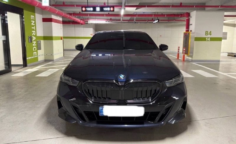 BMW 520i M-Sport 2025, фото 1