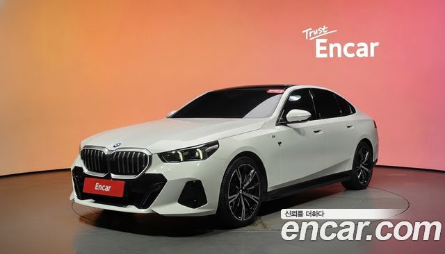 BMW 5 Series 2025