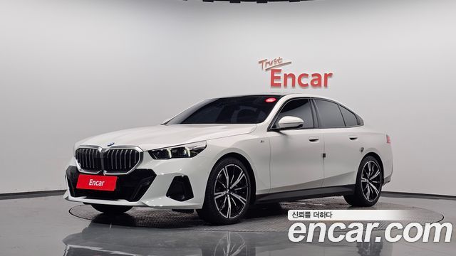BMW 5 Series 2024