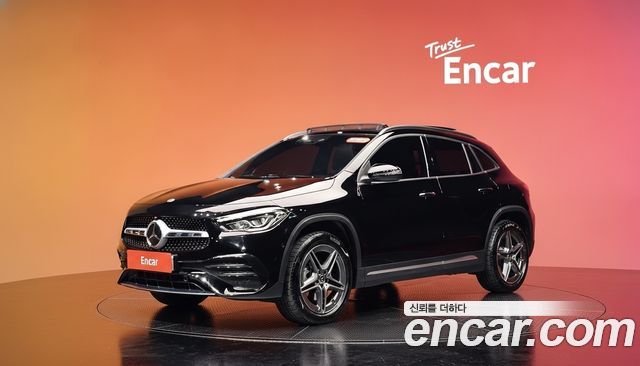Mercedes-Benz GLA 2023