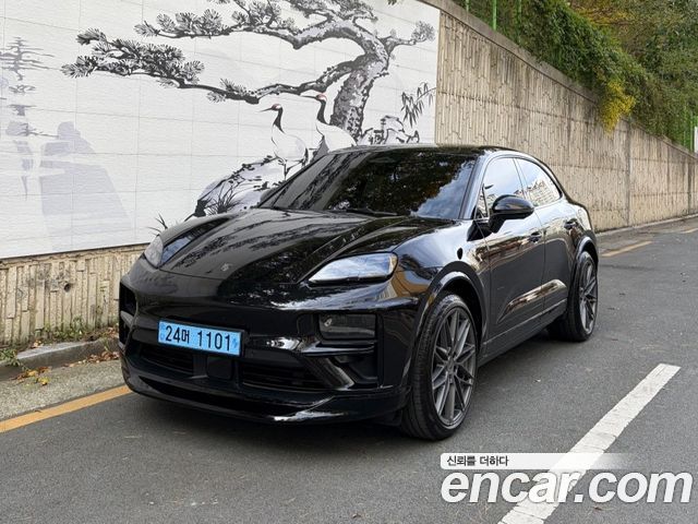 Porsche Macan 2025