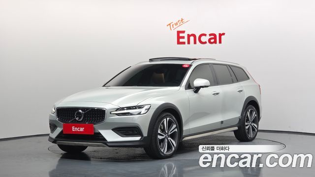 Volvo V60 2021