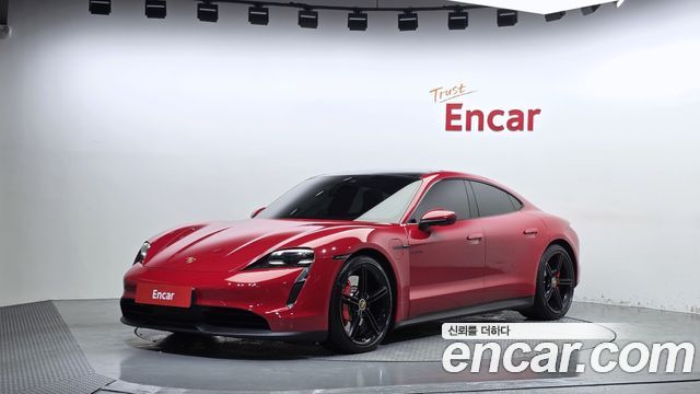 Porsche Taycan 2022