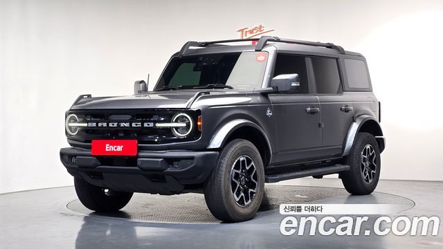 Ford Bronco 2022