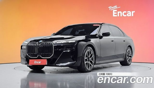 BMW 7 Series 2024