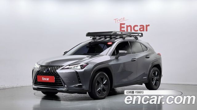 Lexus UX250h 2021