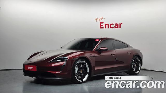 Porsche Taycan 2021