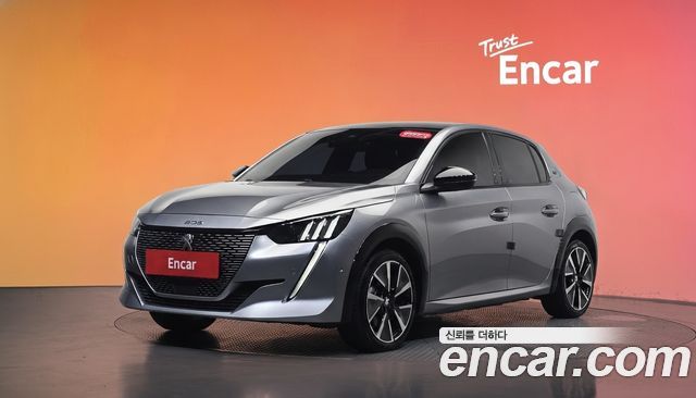 Peugeot e-208 2022