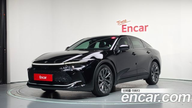 Toyota Crown 2023
