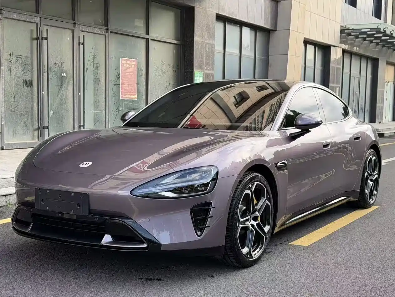 Xiaomi SU7 2024