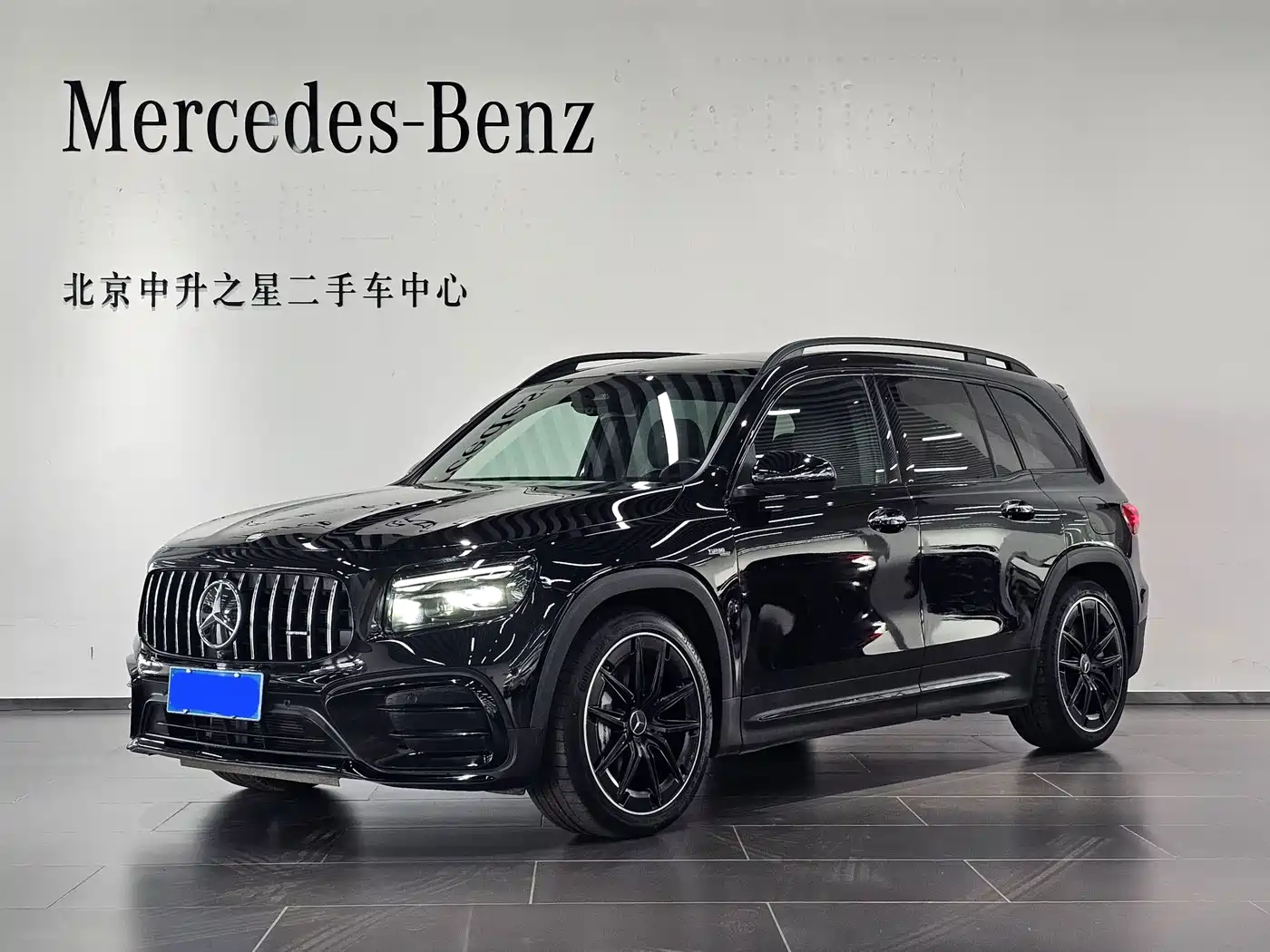 Mercedes-Benz GLB AMG 2025