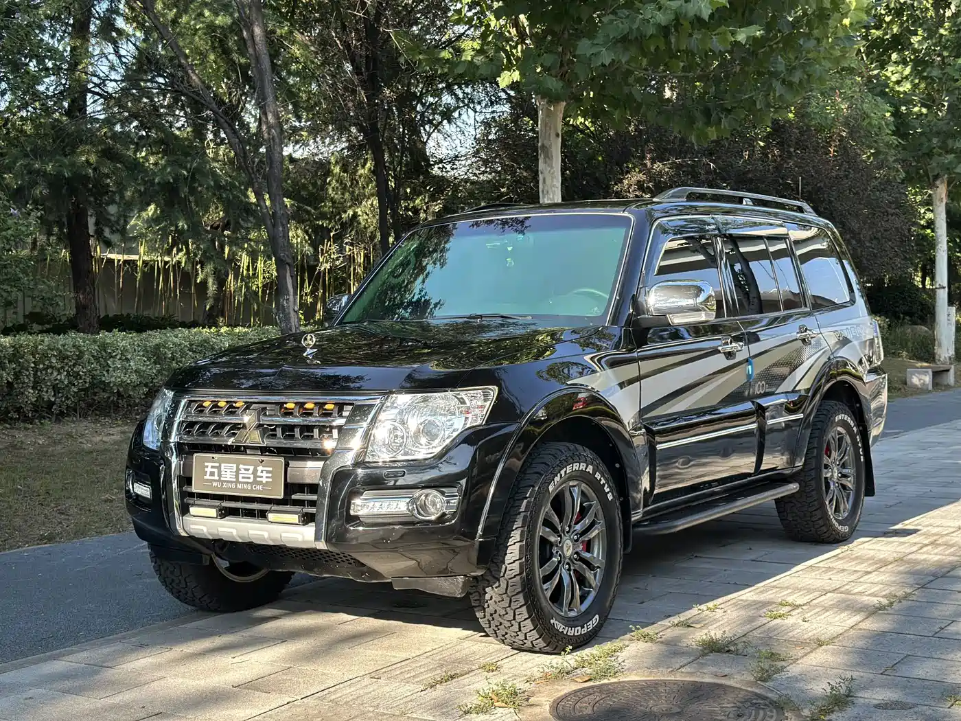 Mitsubishi Pajero 2019