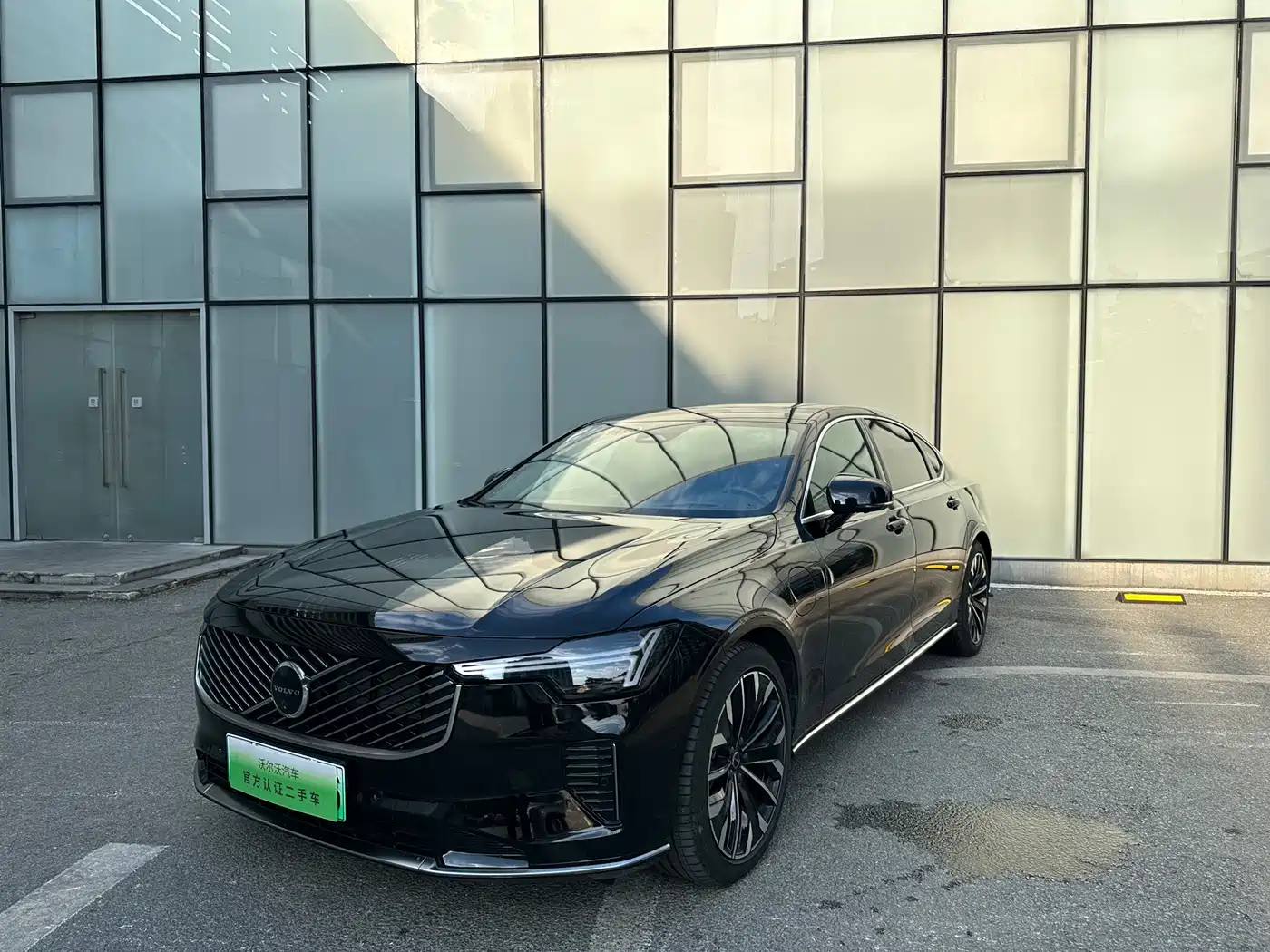 Volvo S90 HEV 2025