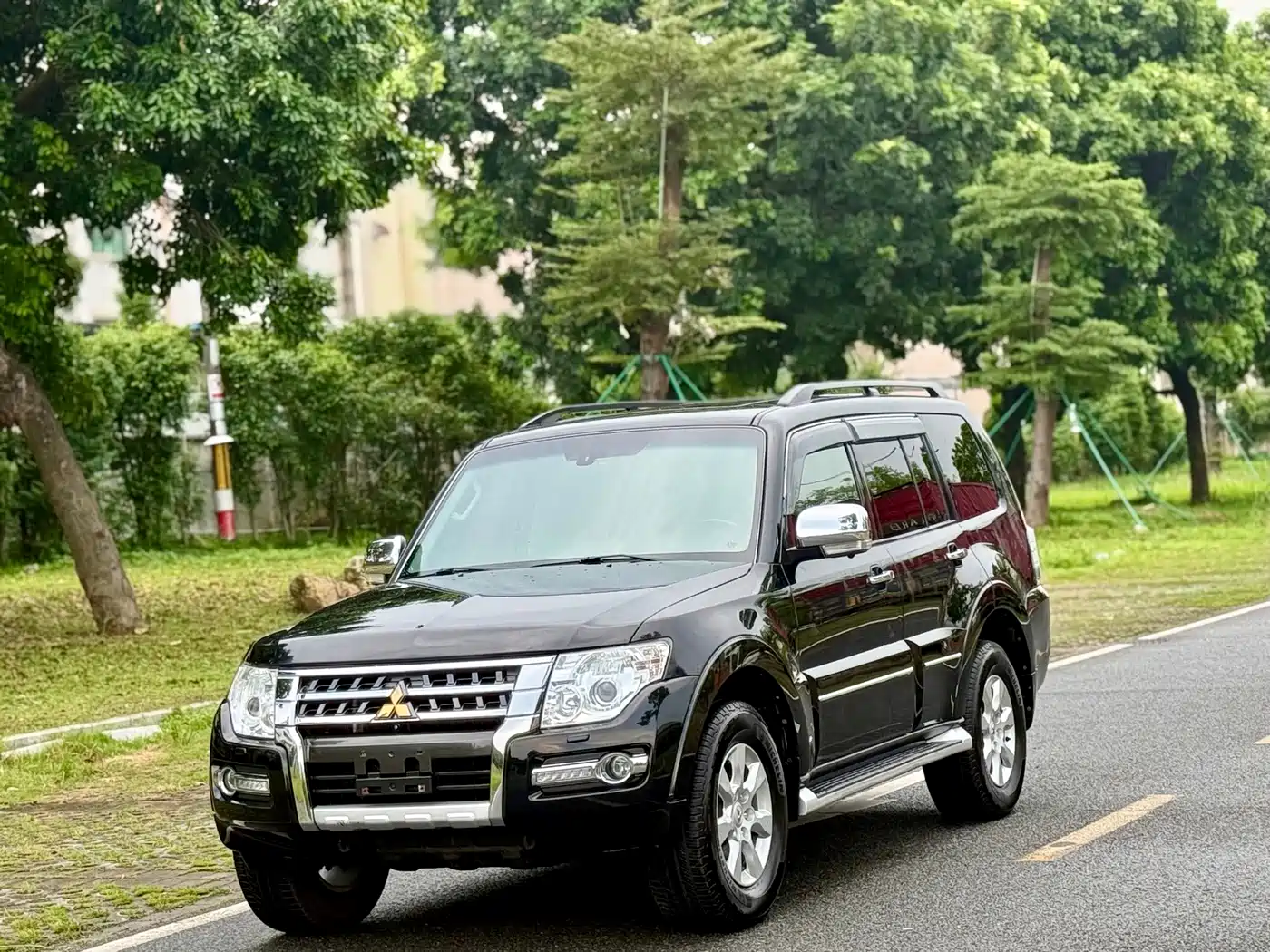 Mitsubishi Pajero 2018