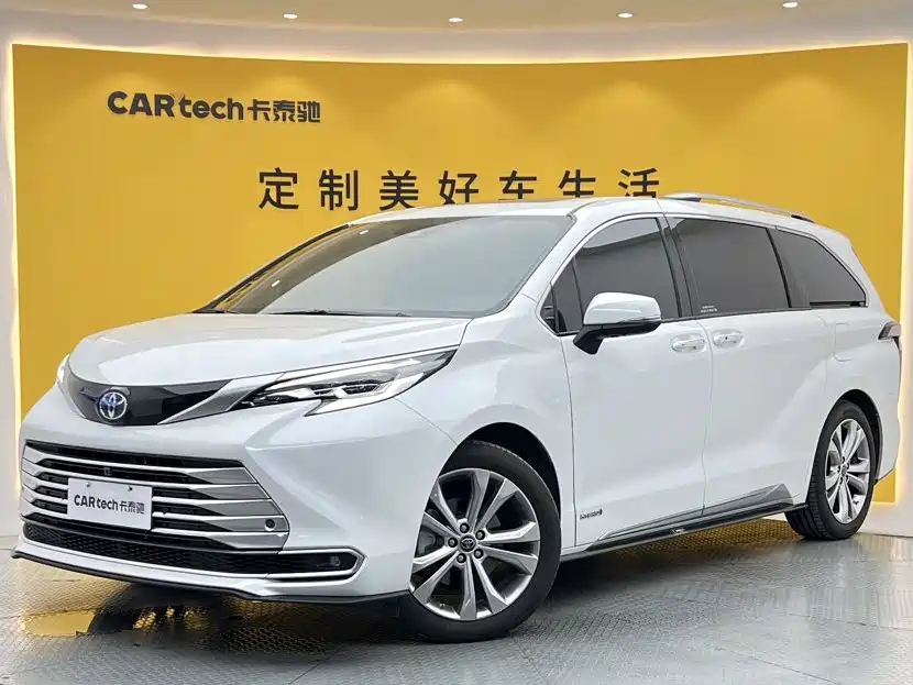 Toyota Sienna 2024