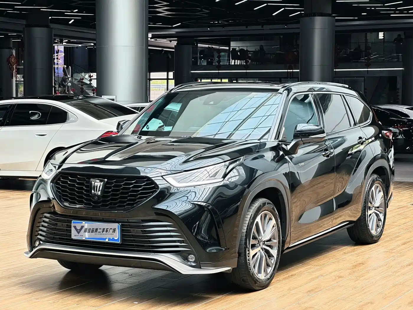 Toyota Crown Kluger 2024
