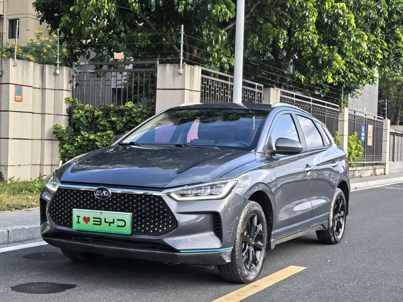 BYD e2 2021