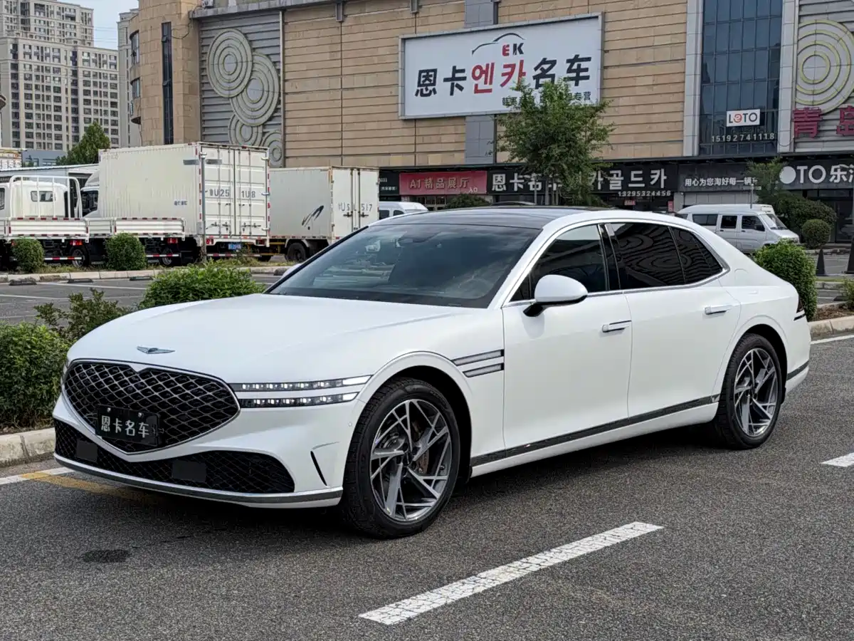 Genesis G90 2023