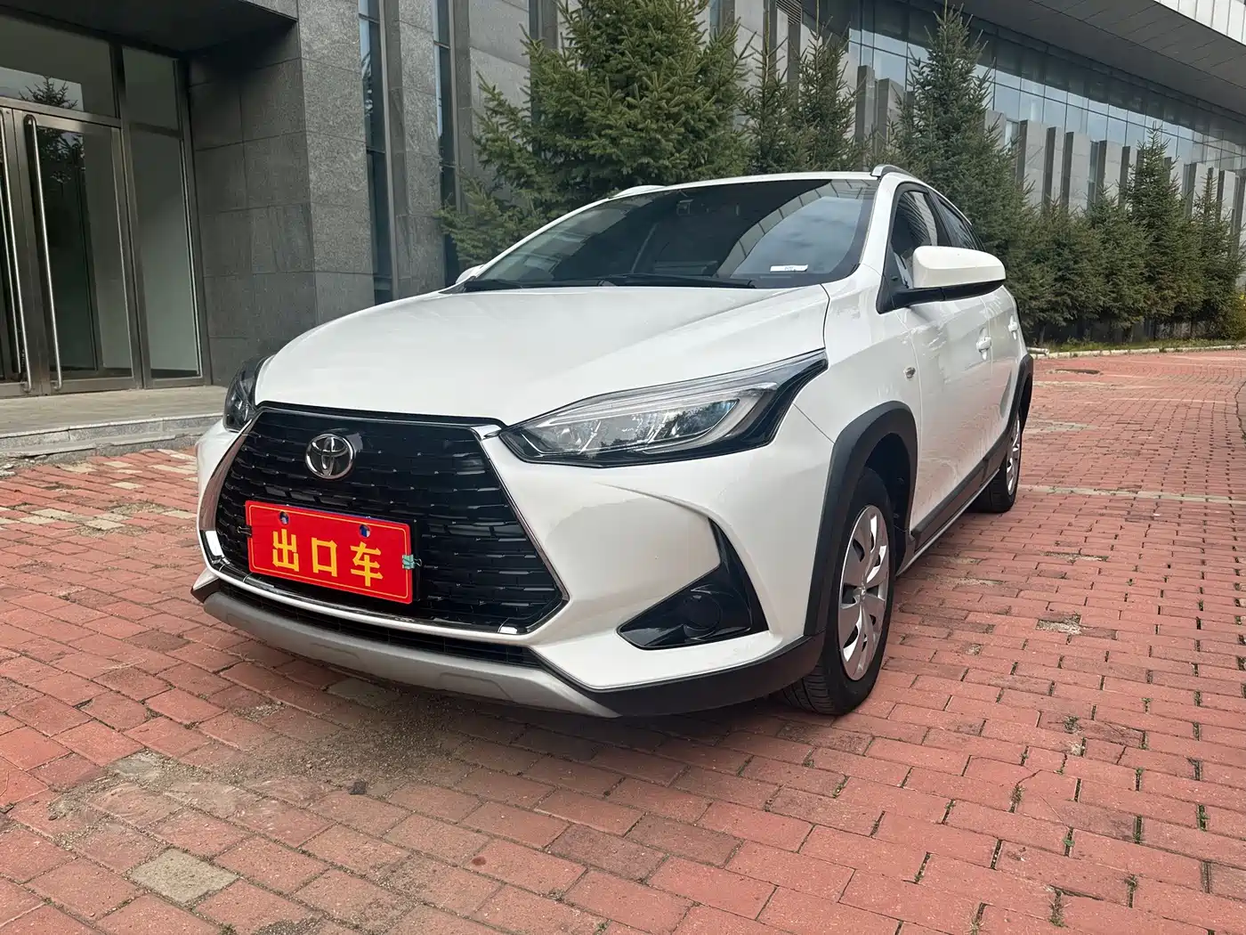 Toyota YARiS L 2022