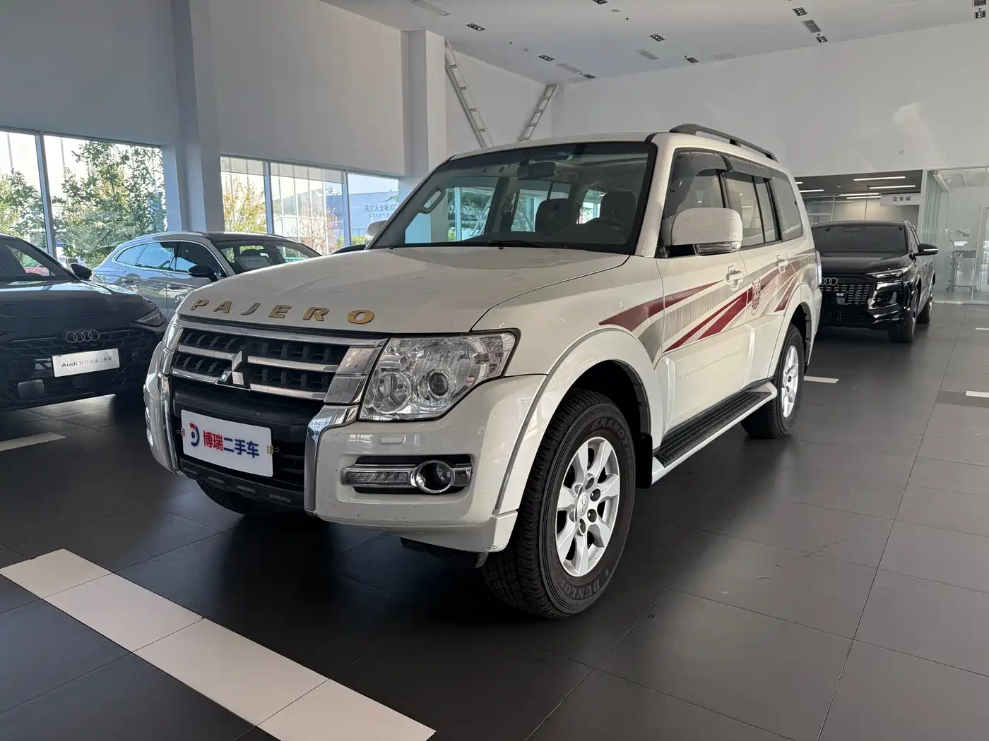 Mitsubishi Pajero 2019